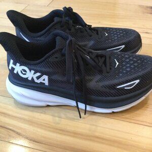Size 8.5 - Hoka One One Clifton Black White W
